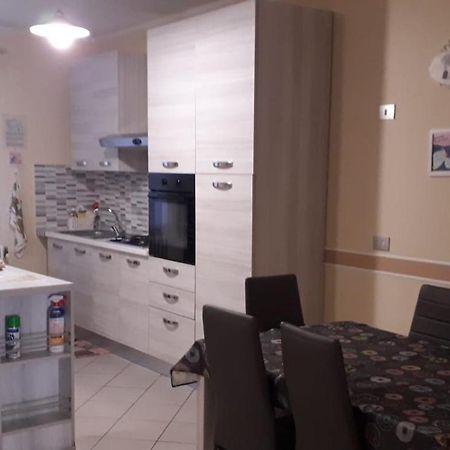Casa Vacanze Iris, Appartamento Turistico رافيننا المظهر الخارجي الصورة