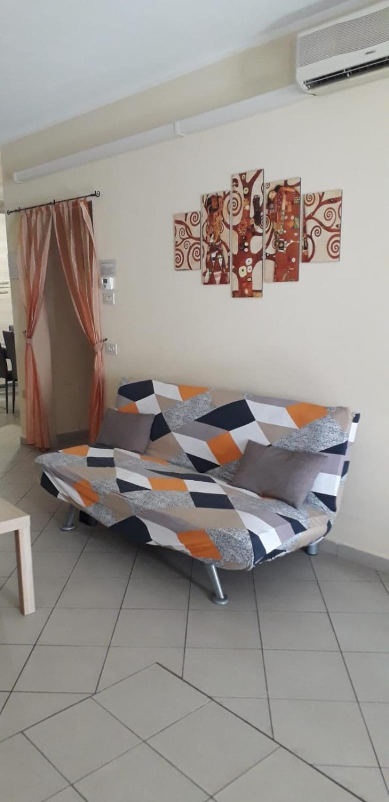 Casa Vacanze Iris, Appartamento Turistico رافيننا المظهر الخارجي الصورة